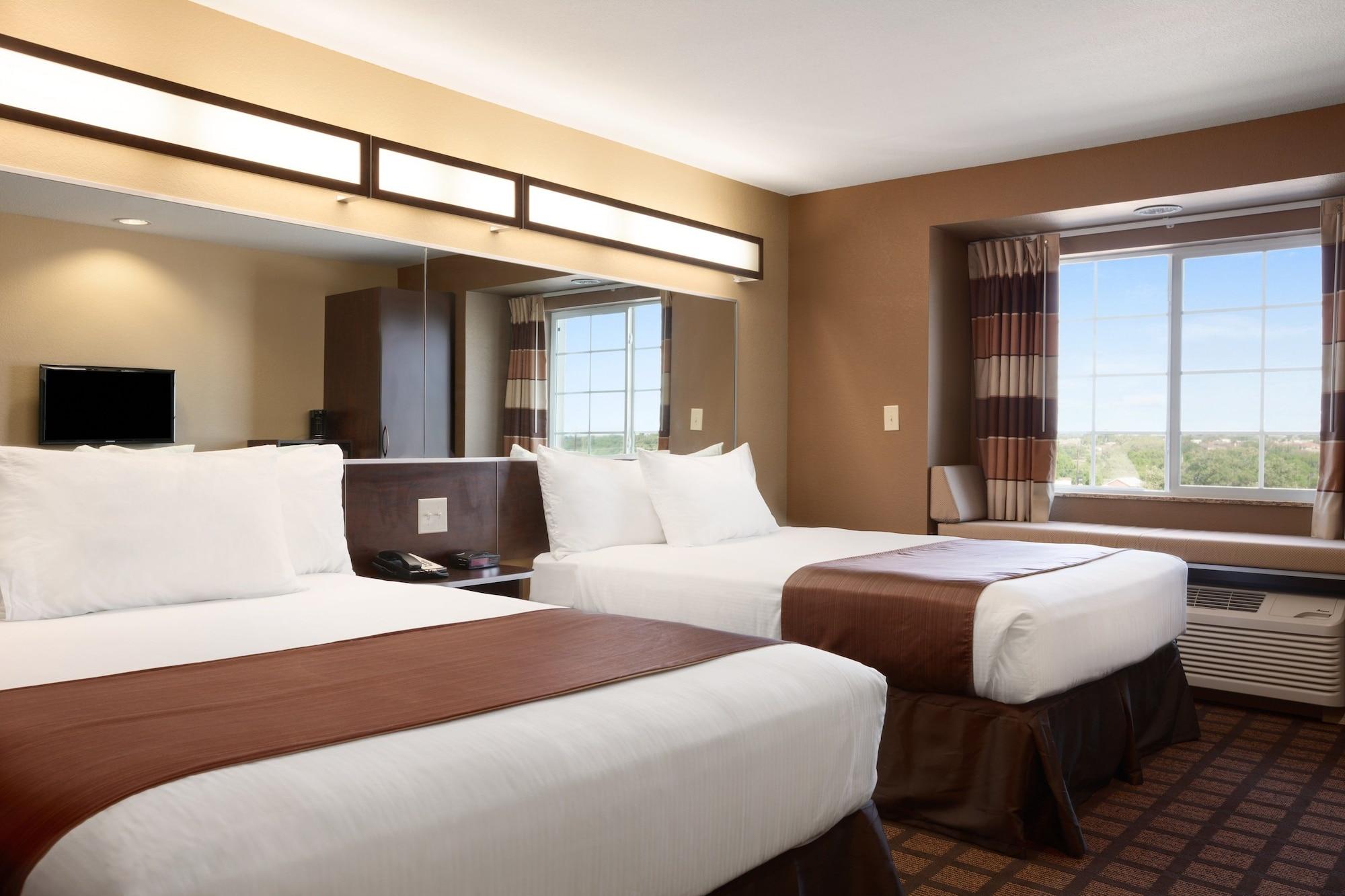 Garner Hotel Gonzales By Ihg Экстерьер фото