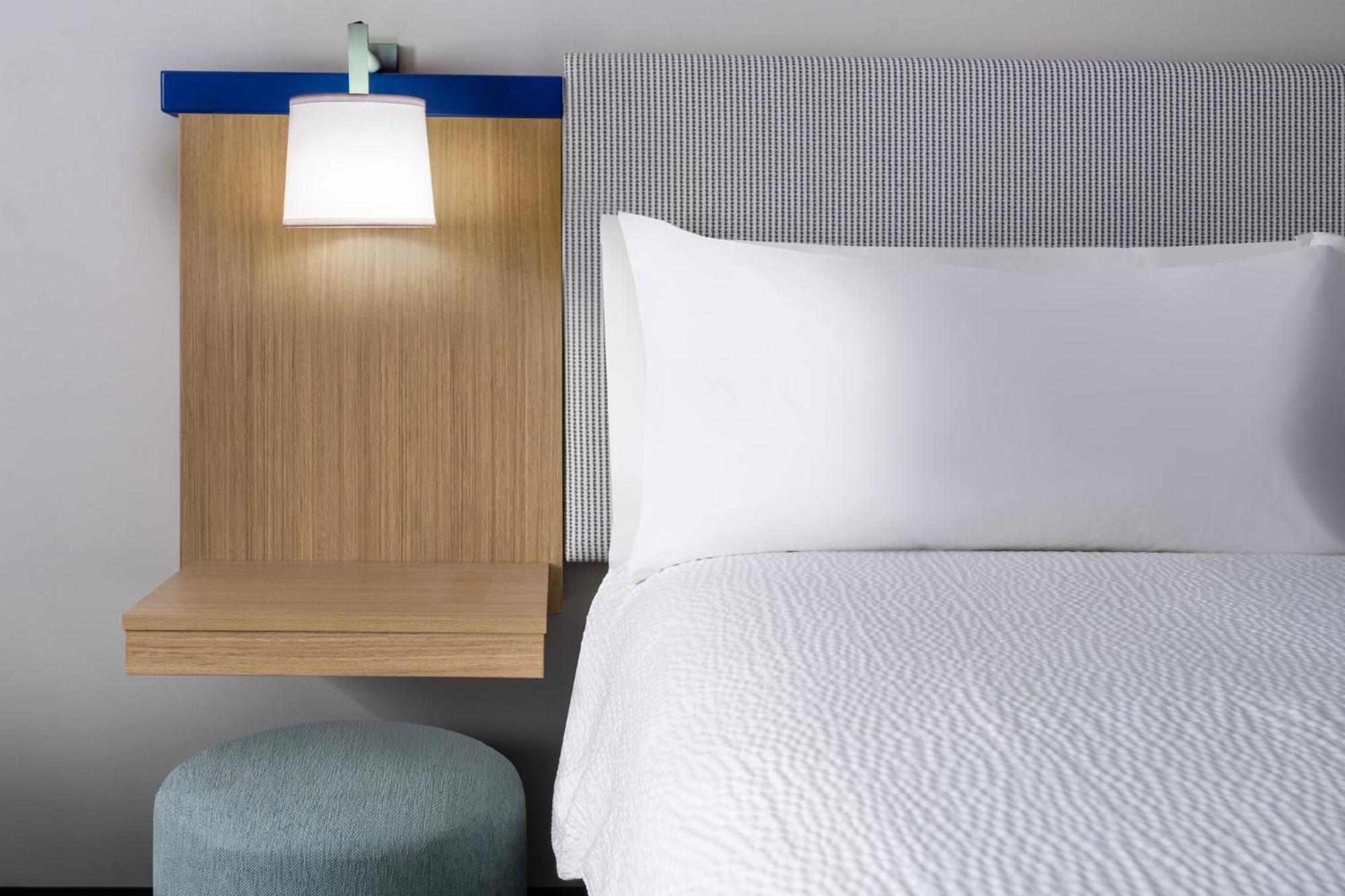 Garner Hotel Gonzales By Ihg Экстерьер фото